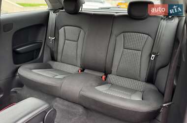 Хетчбек Audi A1 2011 в 