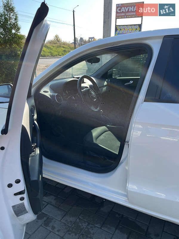 Хэтчбек Audi A1 2013 в Виннице