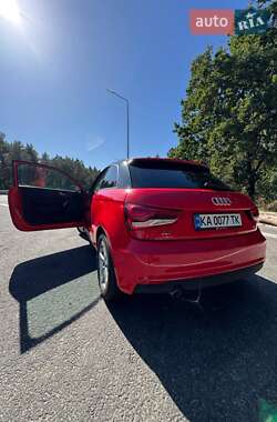 Хетчбек Audi A1 2015 в 