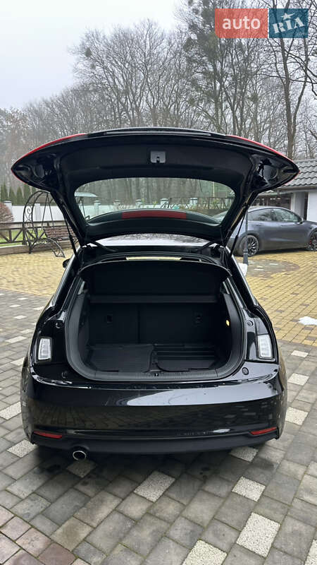 Хэтчбек Audi A1 2015 в Львове