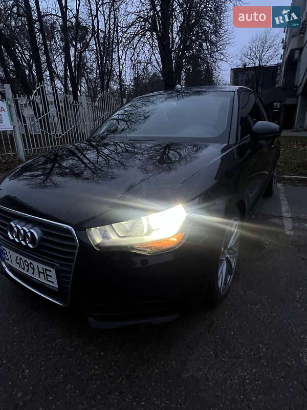 Хэтчбек Audi A1 2011 в Полтаве