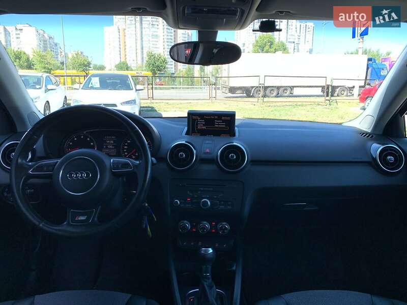 Хэтчбек Audi A1 2011 в Киеве