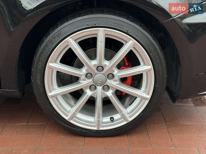 Хэтчбек Audi A1 2015 в Ровно