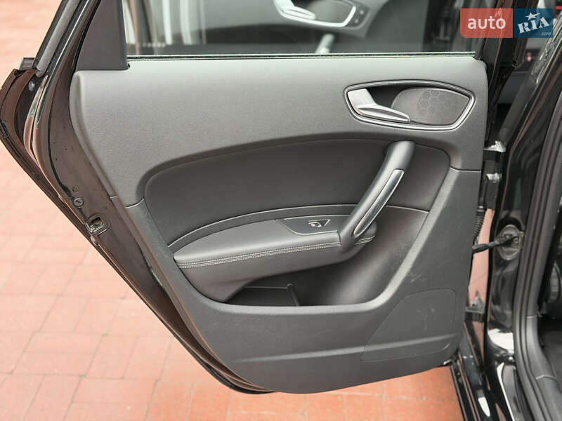 Хэтчбек Audi A1 2015 в Ровно