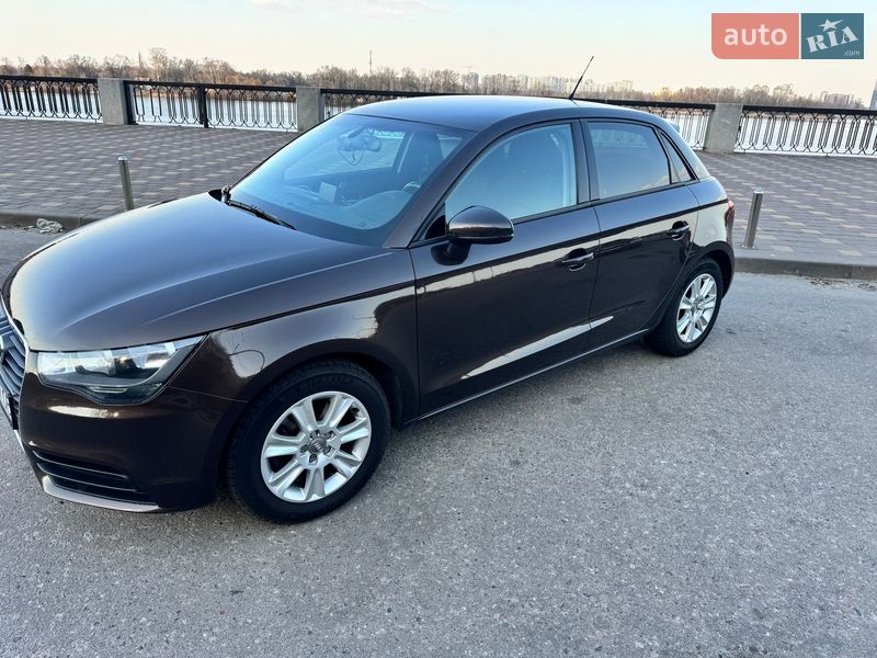 Хэтчбек Audi A1 2013 в Киеве