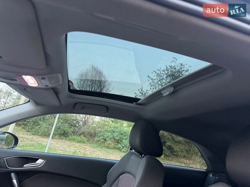 Хэтчбек Audi A1 2012 в Запорожье