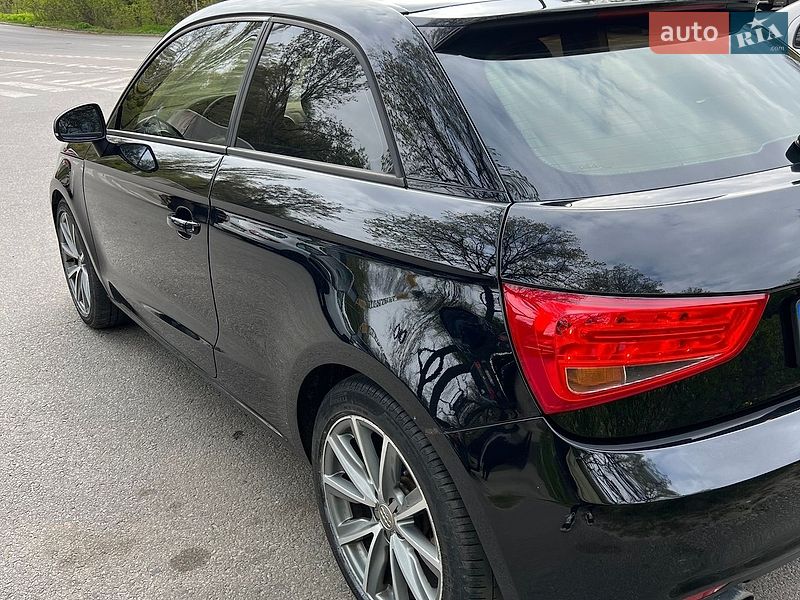 Хэтчбек Audi A1 2011 в Полтаве