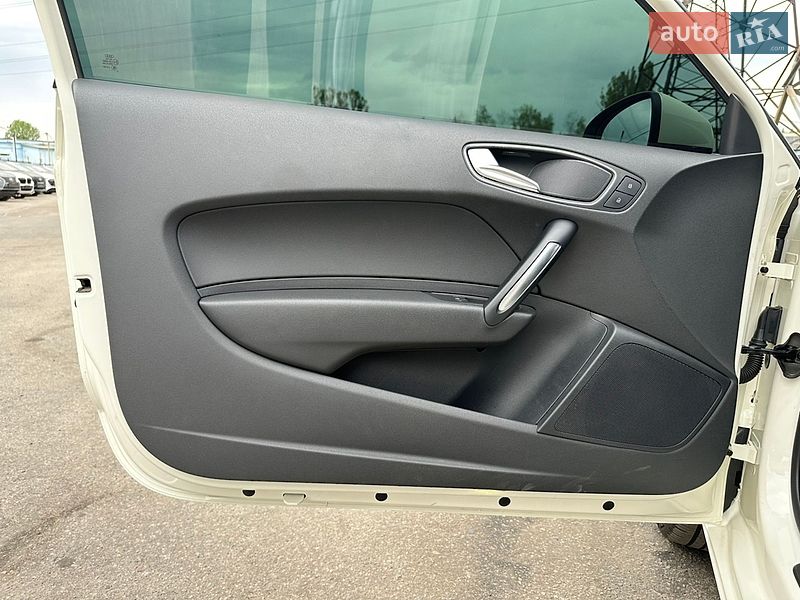 Хэтчбек Audi A1 2010 в Харькове