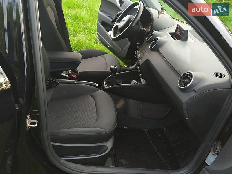 Хэтчбек Audi A1 2013 в Ахтырке