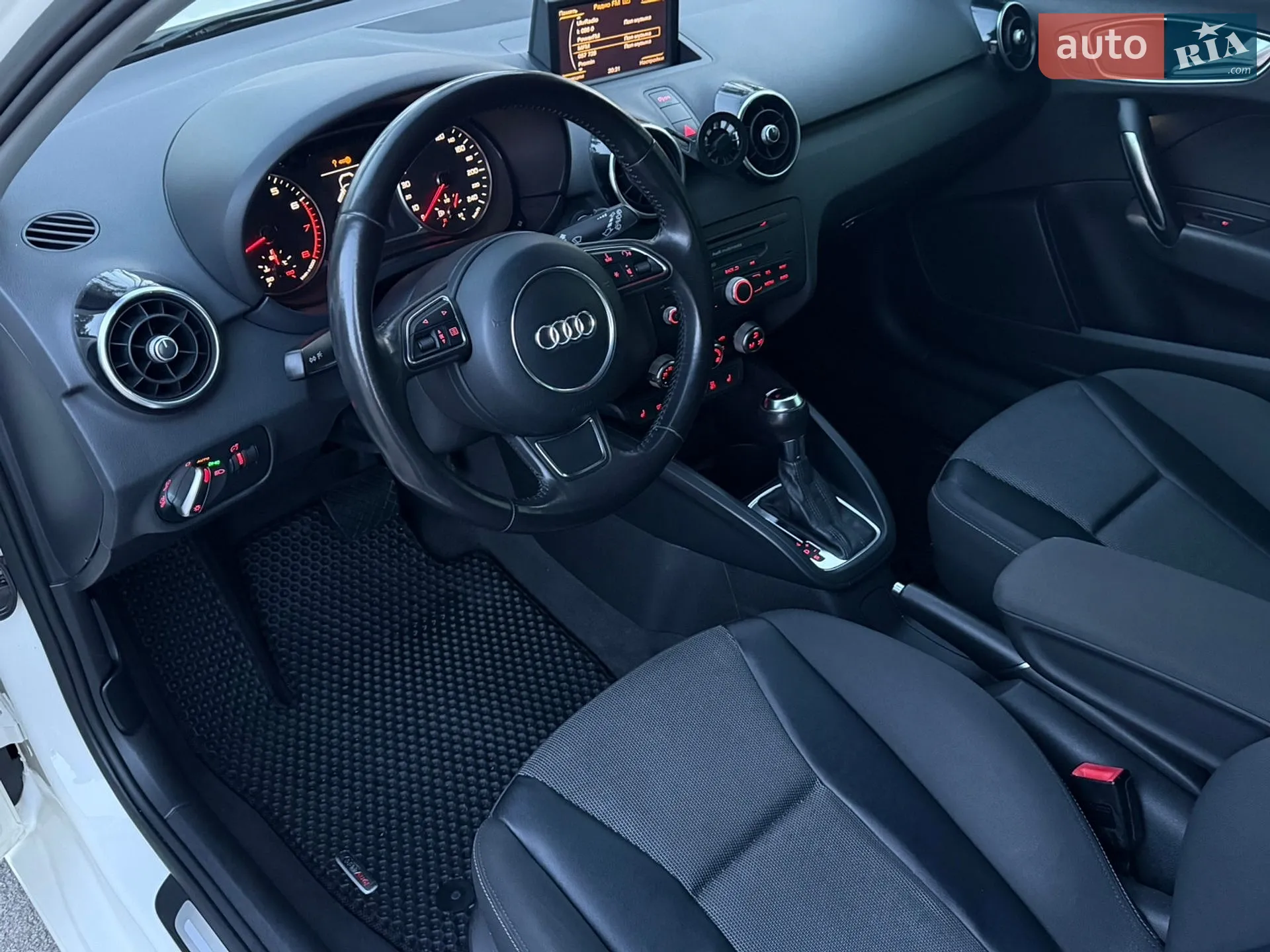 2010 Audi A1 - мініатюра 11