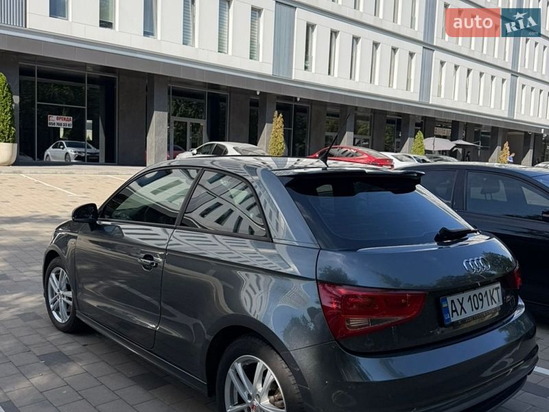 Хетчбек Audi A1 2011 в Дніпрі