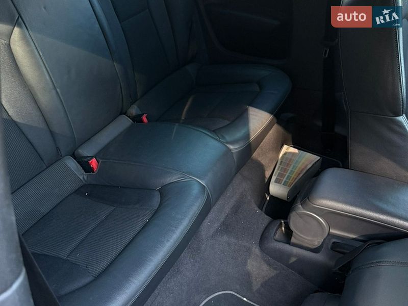 Хетчбек Audi A1 2011 в Дніпрі