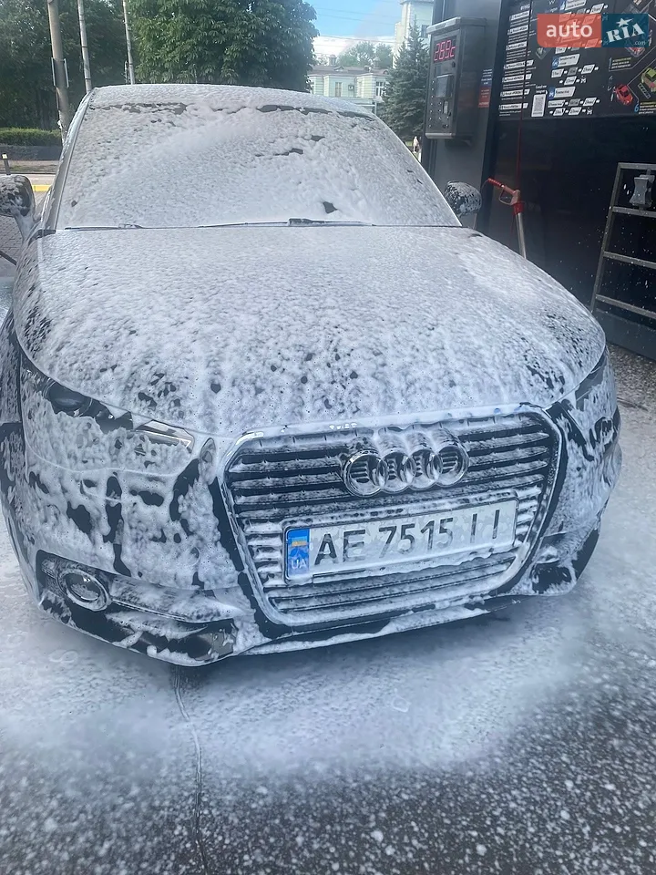 Audi A1 2011
