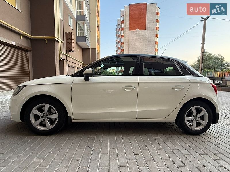 Хэтчбек Audi A1 2012 в Хмельницком