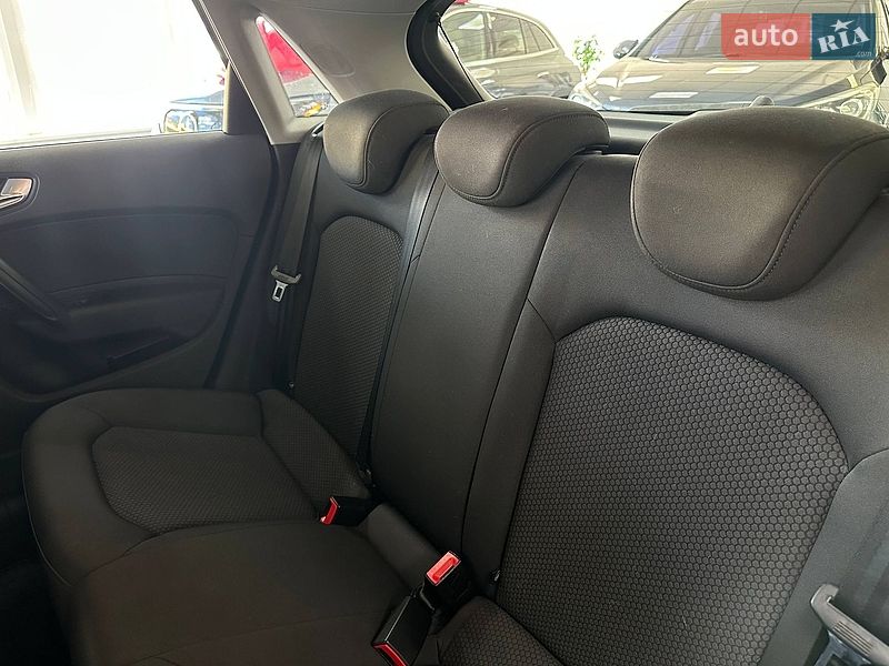 Хетчбек Audi A1 2017 в Києві