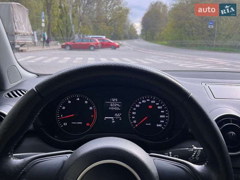Хэтчбек Audi A1 2011 в Полтаве
