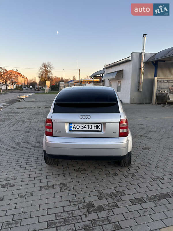Хэтчбек Audi A2 2000 в Мукачево