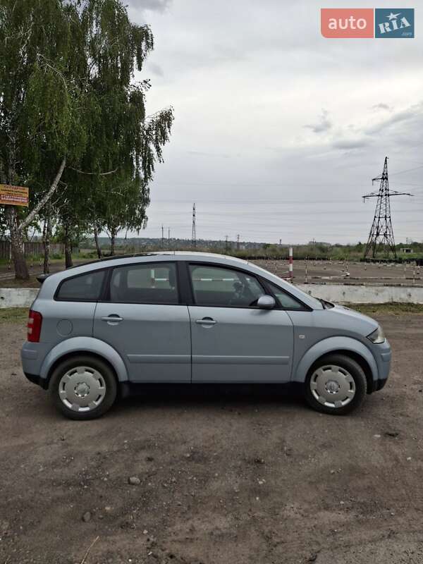 Хэтчбек Audi A2 2002 в Черкассах