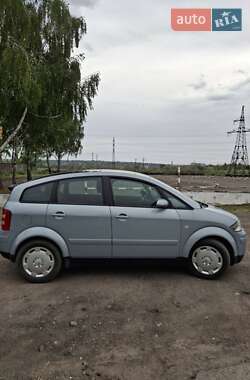 Хэтчбек Audi A2 2002 в 