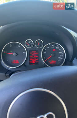 Хетчбек Audi A2 2001 в 
