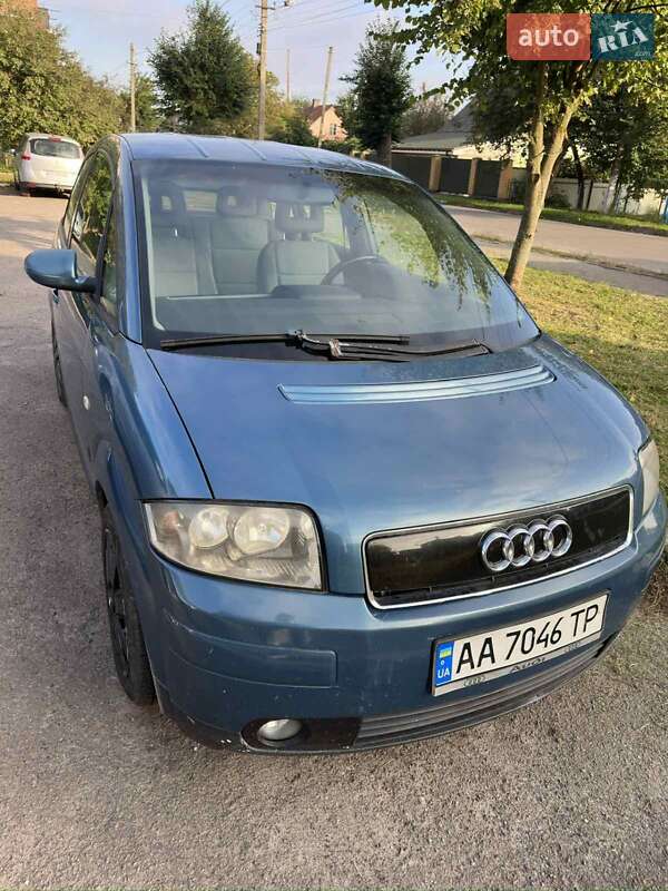Хэтчбек Audi A2 2002 в Нововолынске