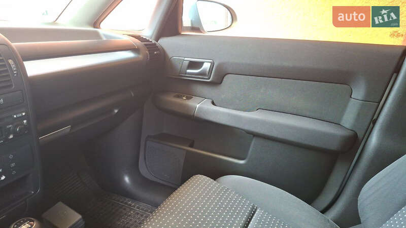 Хэтчбек Audi A2 2002 в Смеле