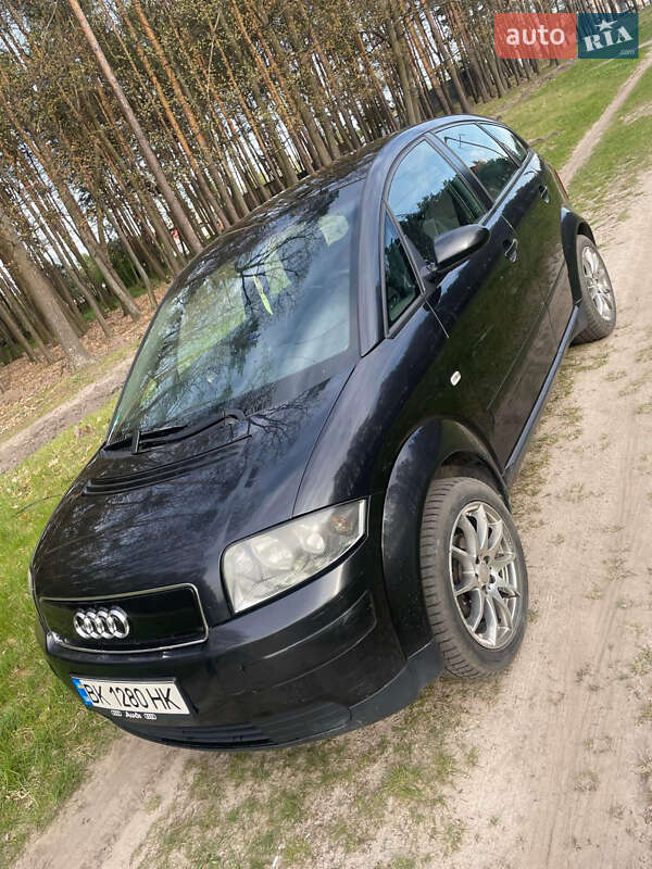 Хэтчбек Audi A2 2001 в Славуте