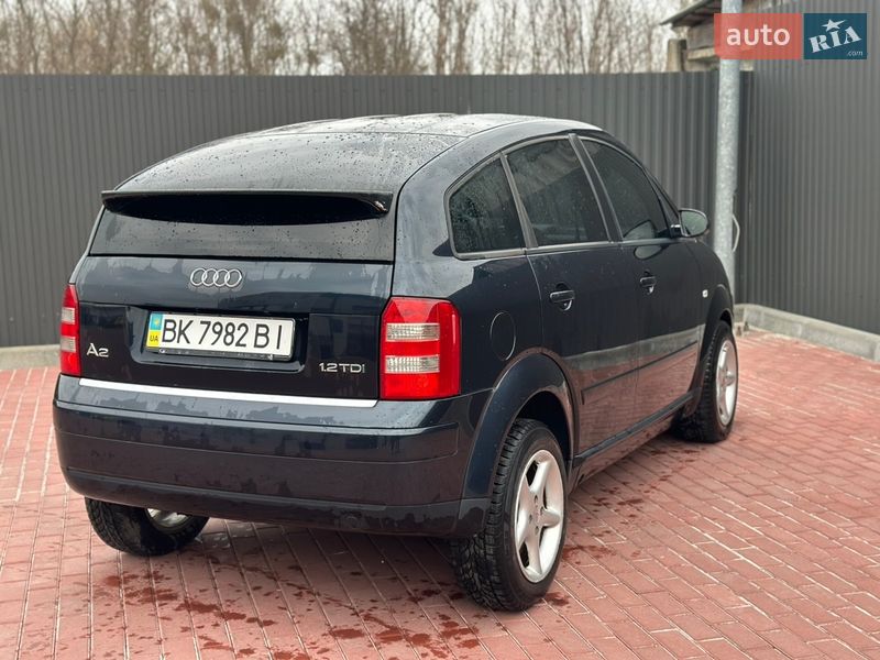 Хетчбек Audi A2 2002 в Сарнах