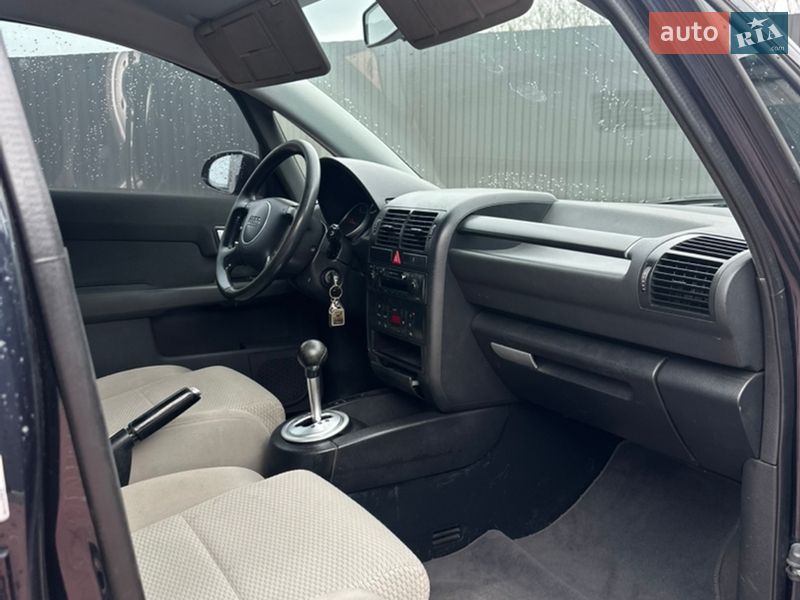 Хетчбек Audi A2 2002 в Сарнах