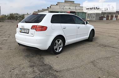 Хетчбек Audi A3 Sportback 2012 в 