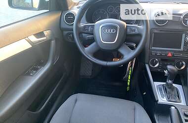 Хэтчбек Audi A3 Sportback 2005 в 