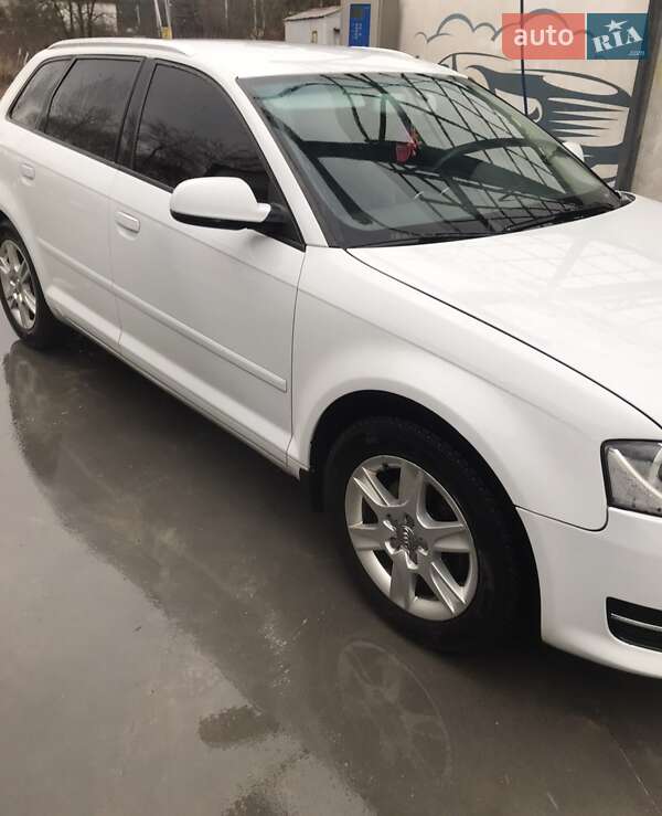Хетчбек Audi A3 Sportback 2012 в Львові