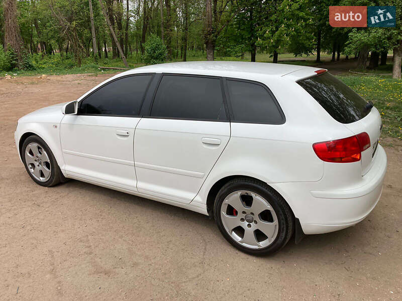 Хэтчбек Audi A3 Sportback 2008 в Днепре