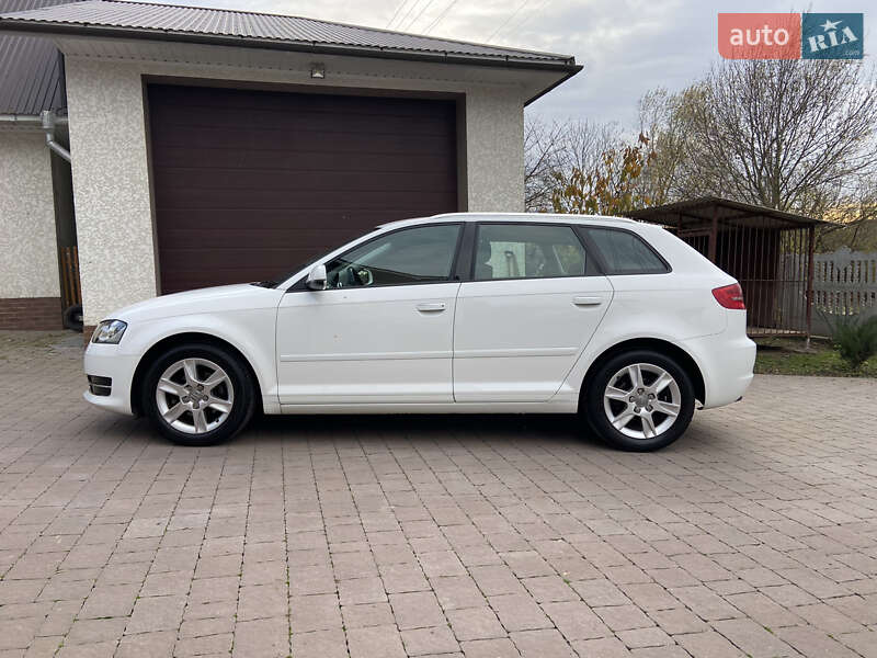 Хетчбек Audi A3 Sportback 2012 в Бучачі