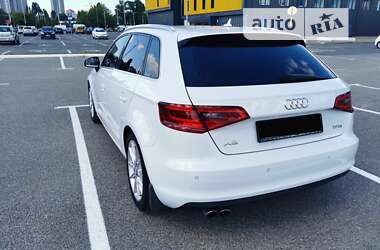 Хэтчбек Audi A3 Sportback 2013 в Киеве