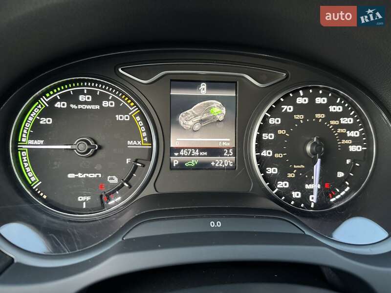 Хетчбек Audi A3 Sportback 2018 в Києві