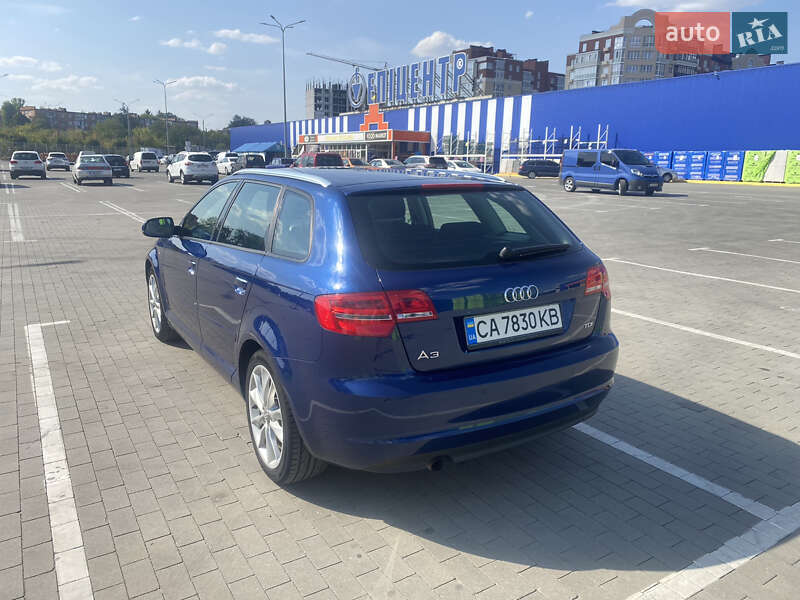 Хэтчбек Audi A3 Sportback 2011 в Умани