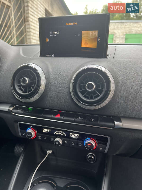 Хэтчбек Audi A3 Sportback 2016 в Львове фото 48 Хэтчбек Audi A3 Sportback 2016 в Львове