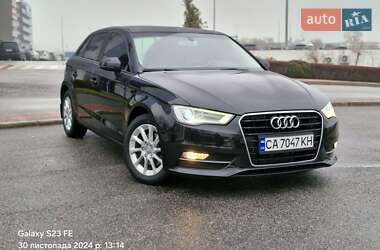 Хетчбек Audi A3 Sportback 2015 в Софіївській Борщагівці