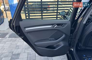 Хетчбек Audi A3 Sportback 2018 в 