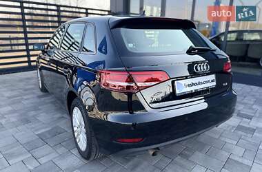 Хетчбек Audi A3 Sportback 2018 в 