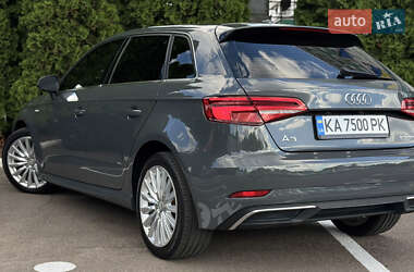 Хэтчбек Audi A3 Sportback 2016 в 