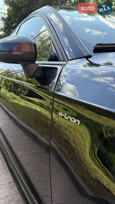 Хетчбек Audi A3 Sportback 2016 в Львові