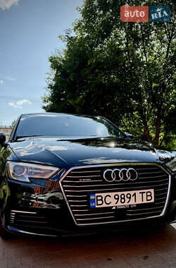 Хетчбек Audi A3 Sportback 2017 в Львові