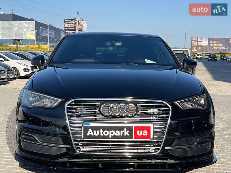 Хэтчбек Audi A3 Sportback 2016 в Львове