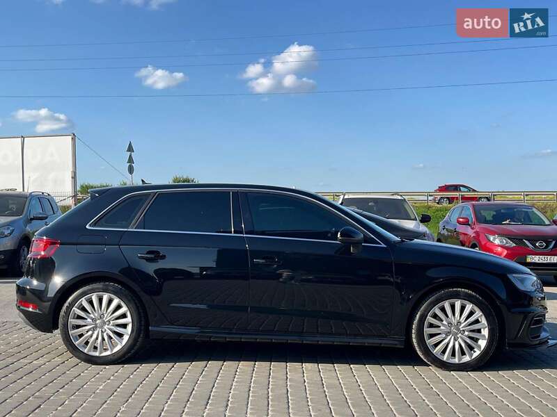 Хэтчбек Audi A3 Sportback 2016 в Львове