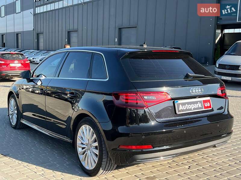 Хэтчбек Audi A3 Sportback 2016 в Львове