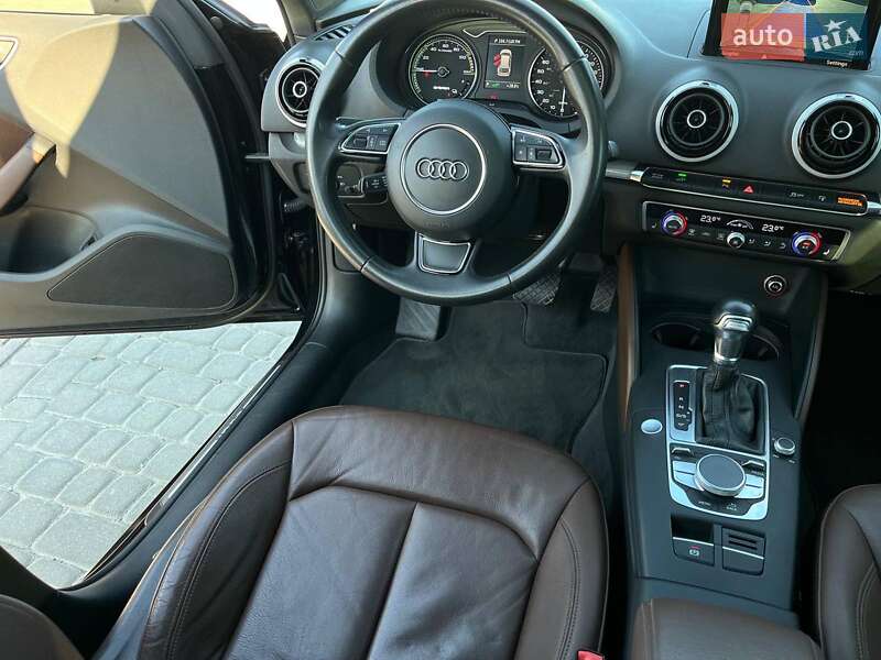 Хэтчбек Audi A3 Sportback 2016 в Львове