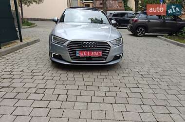 Хэтчбек Audi A3 Sportback 2017 в Львове