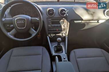Хэтчбек Audi A3 Sportback 2009 в 